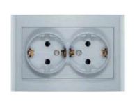 Розетка 2-м СП Бриллиант 16А IP20 с заземл. защ. шторки серебр. UNIVersal 7949797 Розетка 2-м СП Бриллиант 16А IP20 с заземл. защ. шторки серебр. UNIVersal 7949797